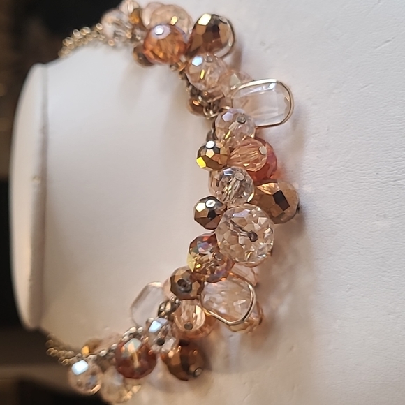 Beautiful necklace for all occasions multiple color - Picture 3 of 3